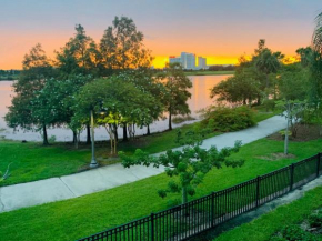 P.19 # Vista Cay Newly Remodeled Walking Distance from OCCC